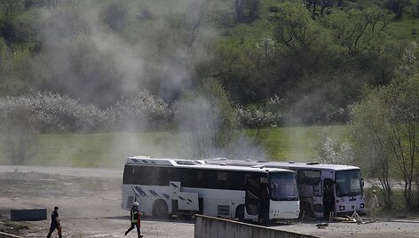 Atkartojamas sprogimas prie autobusų.