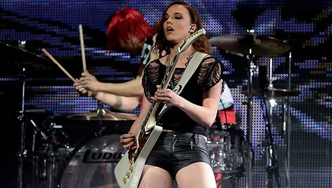 Lzzy Hale ir Arejay Hale grupės „Halestorm“