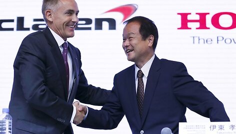&bdquo;McLaren&ldquo; ekipos vadovas Martinas Whitmarshas ir &bdquo;Honda Motor&ldquo; prezidentas Takanobu Ito