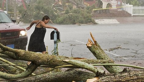 Tropinė audra „Andrea“ padariniai Floridos pakrantėje