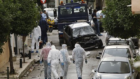 Tyrėjai sprogimo vietoje