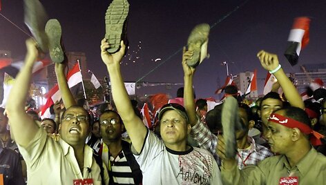 Protestuotojai Kaire reikalauja prezidento Mohamedo Mursi atsistatydinimo.