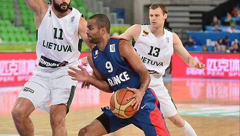 Linas Kleiza, Tony Parkeris ir Martynas Pocius