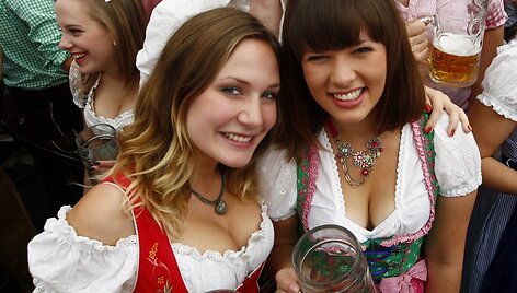 &bdquo;Oktoberfest&ldquo; alaus &scaron;ventė Miunchene