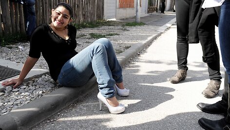 I&scaron; Prancūzijos deportuota Leonarda Dibrani (15)