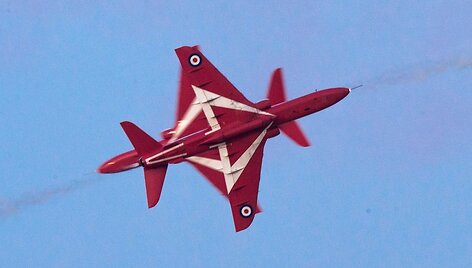 Britanijos karali&scaron;kųjų oro pajėgų akrobatų pasirodymas