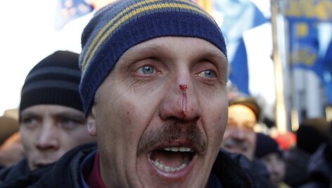 Protestuotojai prie Ukrainos parlamento 