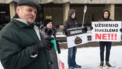 Piketas prie Sveikatos apsaugos ministerijos