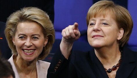 Ursula von der Leyen ir Angela Merkel
