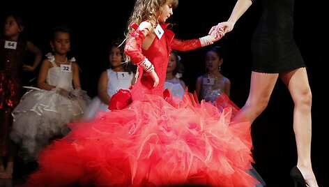 Grožio konkurso &bdquo;Mini Mis Prancūzija 2014&ldquo; dalyvė