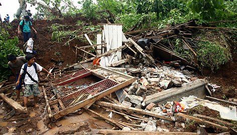 Žemės nuošliauža Indonezijoje 