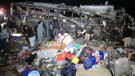 Pakistane susprogdintas &scaron;iitų maldininkų autobusas
