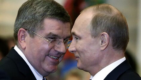 Tarptautinio olimpinio komiteto pirmininkas Thomas Bachas ir Rusijose prezidentas Vladimiras Putinas