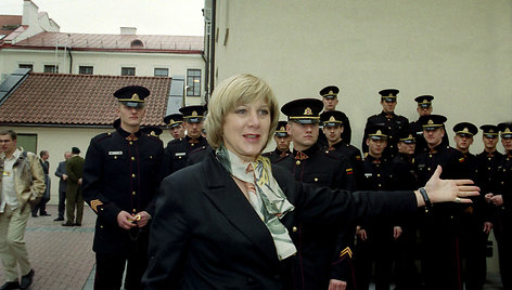 NATO ąžuoliuko sodinimo ceremonija 2004 metais