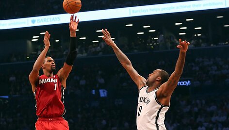 Chrisas Boshas ir Andray Blatche