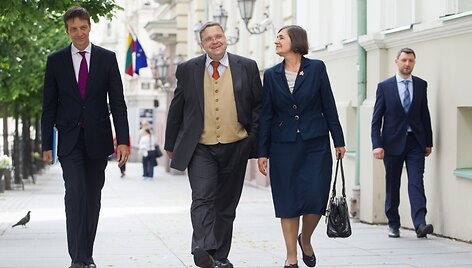 Ardo Hanssonas, Vitas Vasiliauskas ir Zoja Razmusa