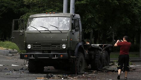 Donecke su&scaron;audytas prorusi&scaron;kų teroristų sunkvežimis