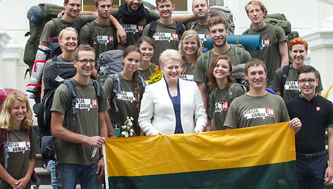 Grįžę &bdquo;Misija Sibiras&ldquo; dalyviai susitiko su Dalia Grybauskaite