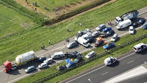 Masinė automobilių avarija Nyderlanduose