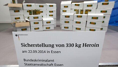 Stiklainiuose paslėptas heroinas 