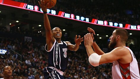 Mitchas McGary ir Jonas Valančiūnas