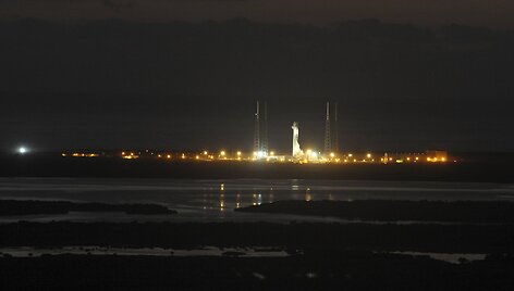 &bdquo;SpaceX&ldquo; raketa &bdquo;Falcon 9&ldquo; 