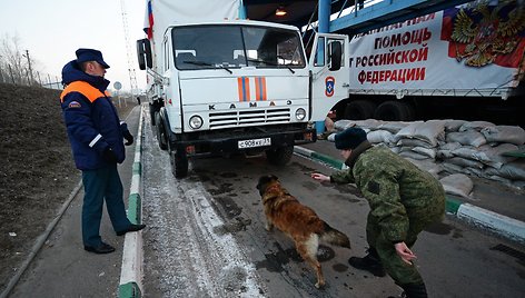 Rusijos „humanitarinės pagalbos“ sunkvežimiai Ukrainoje 