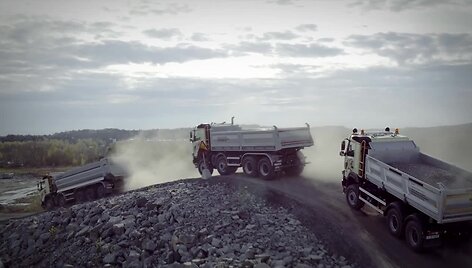 volvo-sunkvezimiu-bandymai