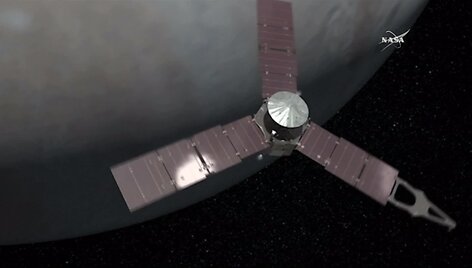 kosminis-zondas-juno-pradejo-skrieti-orbitoje-aplink-jupiteri