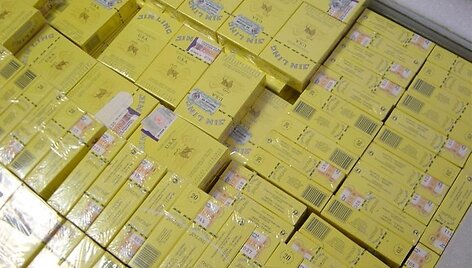 Paslėptos kontrabandinės cigaretės