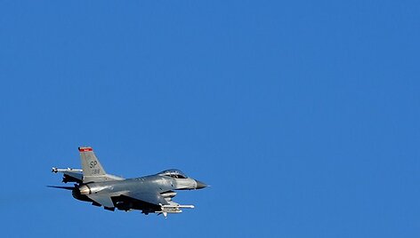 &bdquo;F-16&ldquo; naikintuvas