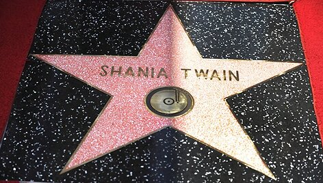 Shanios Twain žvaigždė Holivudo &scaron;lovės alėjoje