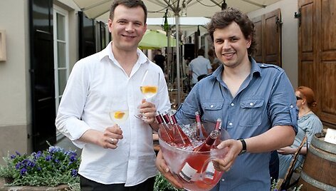 &bdquo;Notre Vie&ldquo; &scaron;eimininkai Edgaras Plau&scaron;ka (kairėje) ir Marius Linikas