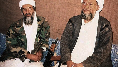 Osama bin Ladenas (kairėje) ir Aymanas al Zawahiri