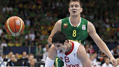 Paulius Jankūnas ir Ersanas Ilyasova