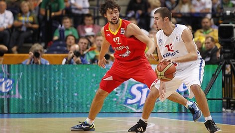 Sergio Llullas ir Nando De Colo (dešinėje)