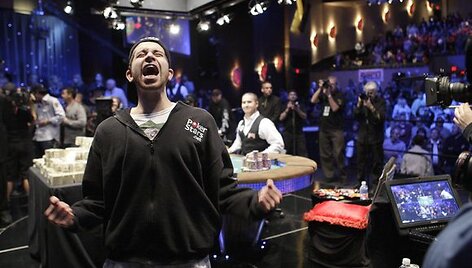 J.Duhamelis triumfuoja WSOP čempionate Las Vegase