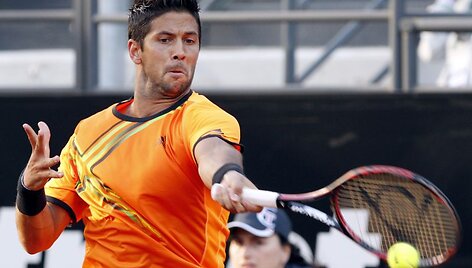 Fernandas Verdasco &scaron;ventė pergalę prie&scaron; kanadietį Milo&scaron;ą Raoničių.