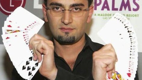 Antonio Esfandiari