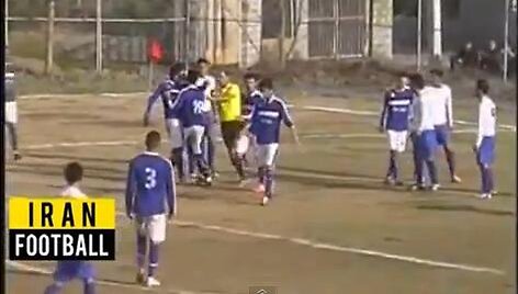 Futbolo rungtynėse Irane &ndash; mu&scaron;tynės tarp komandos draugų
