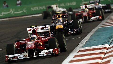 Paskutinių &bdquo;Formulės 1&ldquo; lenktynių Abu Dabyje kadrai