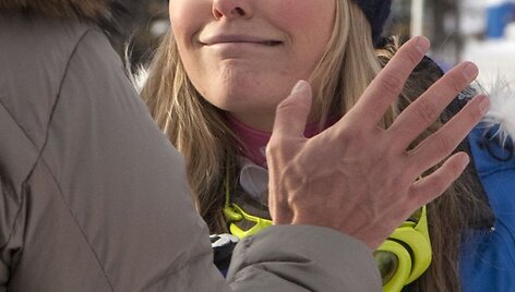 L.Vonn vie&scaron;patavimą Kanadoje nutraukė jos geriausia draugė