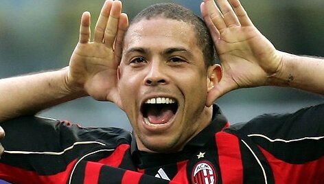 Karjerą baigė Brazilijos futbolo žvaigždė Ronaldo 