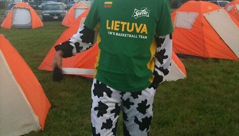 Papa palapinių miestelyje 