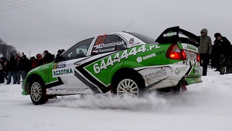 &bdquo;Halls Winter Rally 2011&ldquo; akimirkos