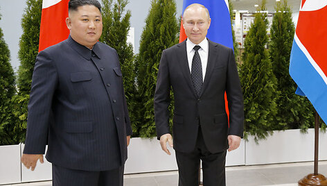 Kim Jong Unas ir Vladimiras Putinas