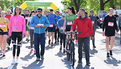 Bir&scaron;tono pusmaratonyje dalyvavo per 2000 bėgimo mėgėjų