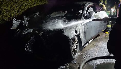 Sudegė &bdquo;Mercedes Benz&ldquo;