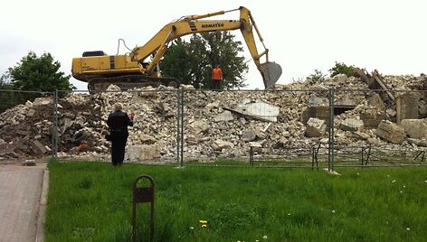 Vilnius valosi nuo griuvėsių