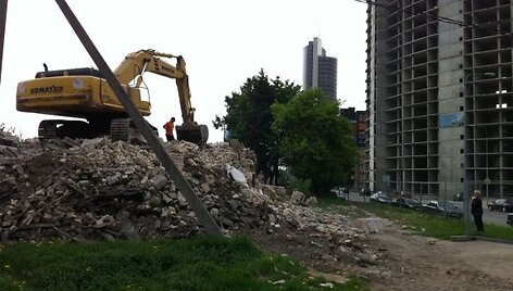 Vilnius valosi nuo griuvėsių